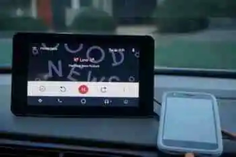 Now you can create your own console Android Auto to the car with a Raspberry Pi and a touch screen
