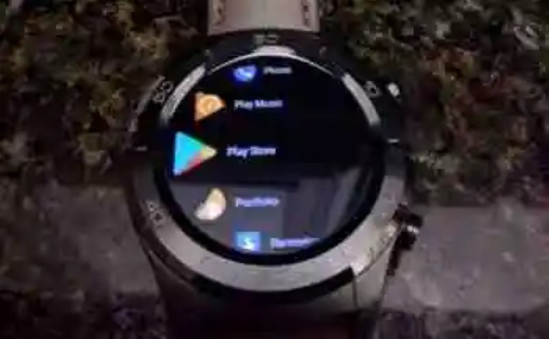 Android Wear 2.8, what’s new: – new dark theme and notifications improved