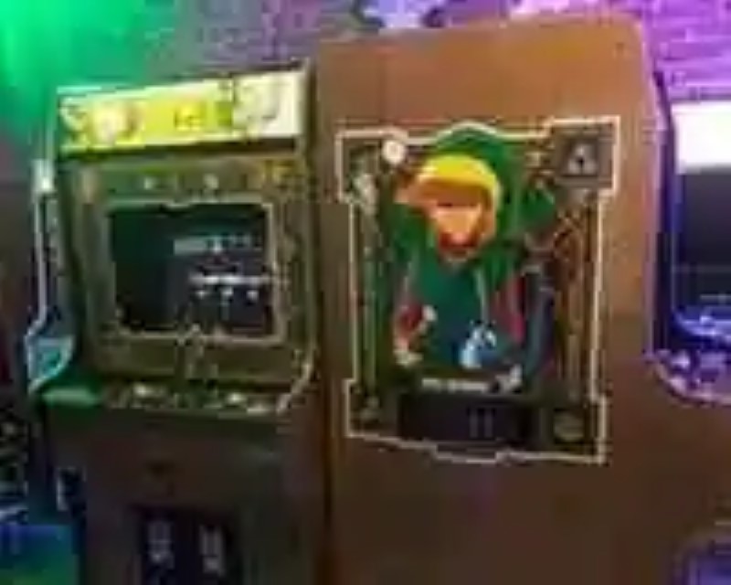 Criam uma máquina de arcade para o clássico The Legend of Zelda
