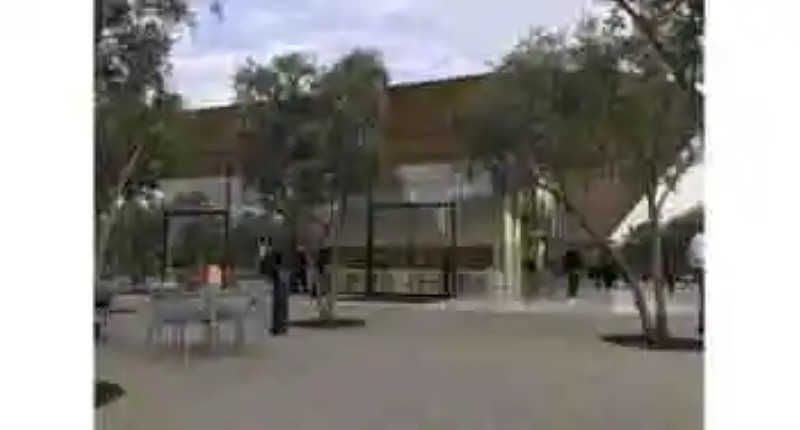 The Visitor Center of Apple Park opens to the public on the 17th of November