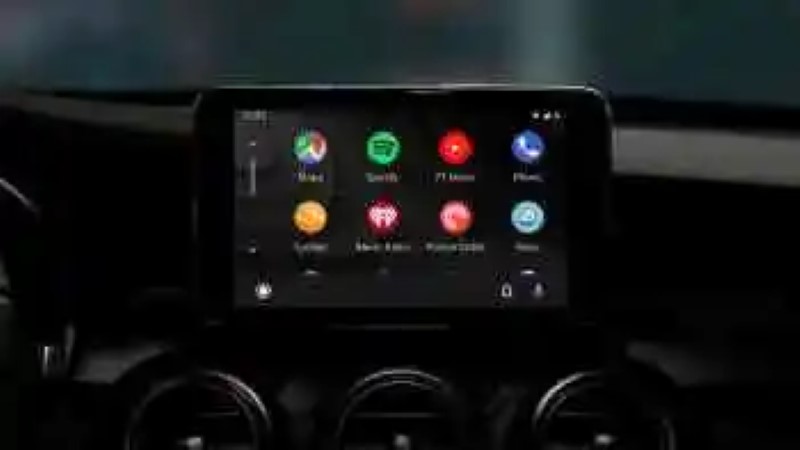 Android Auto is now: multi-tasking, application launcher, dark theme and more news