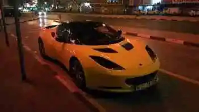Interesting Stories Behind Expensive Cars in Dubai