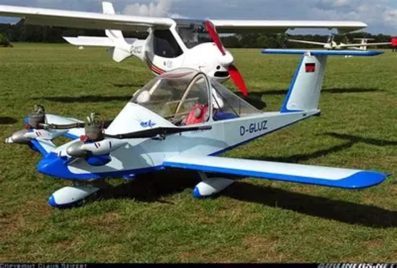 The world&#8217;s smallest airplanes