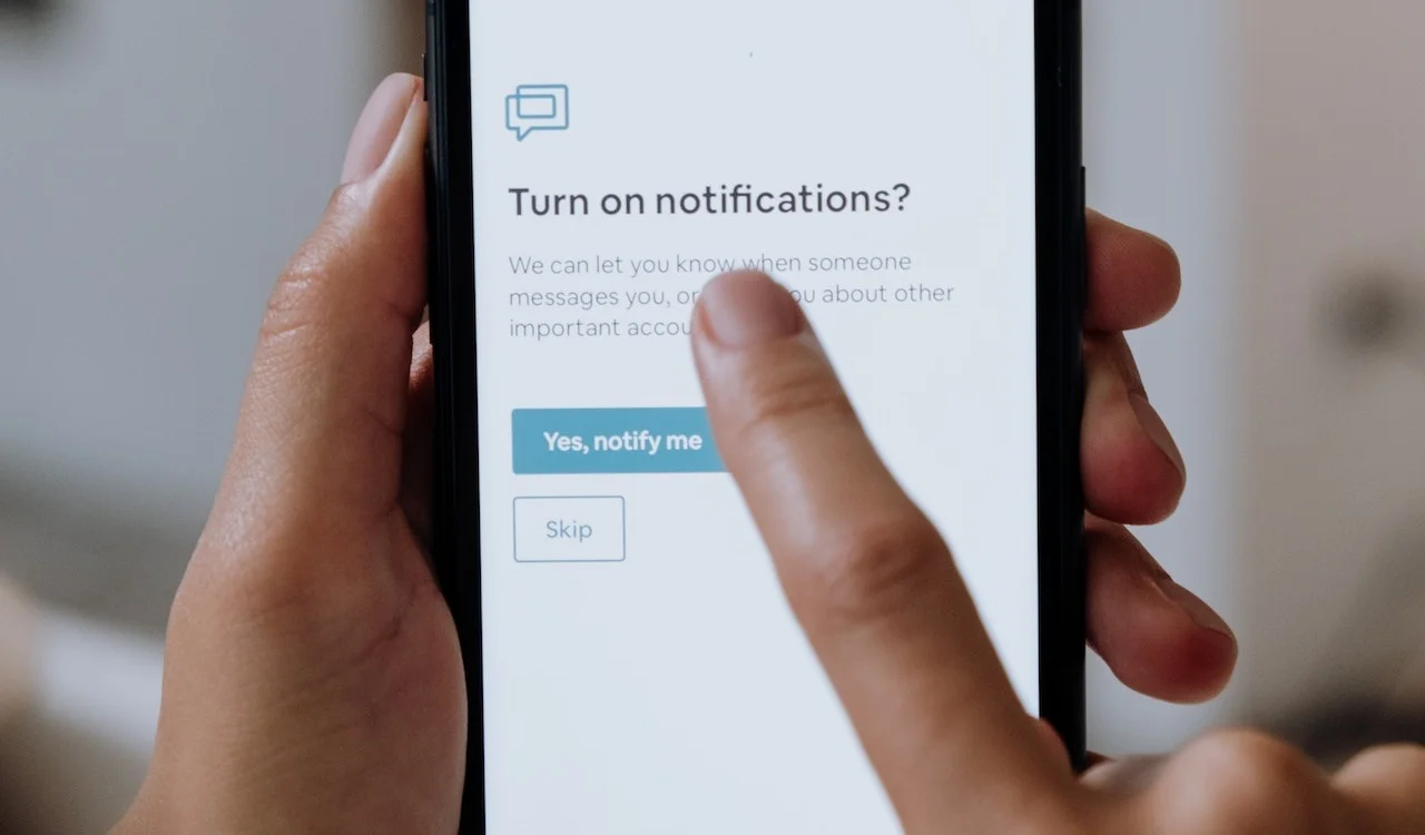 Enhance your communication with a push notification provider and help your customers succeed