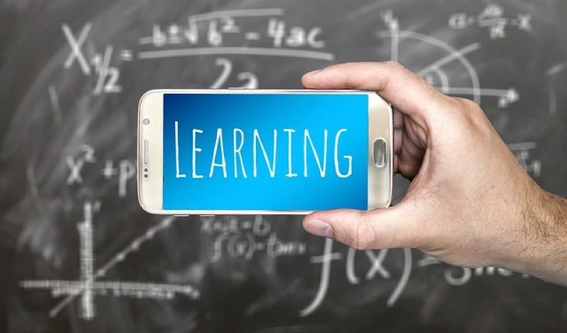Mobile Apps to Learn Something New Every Day